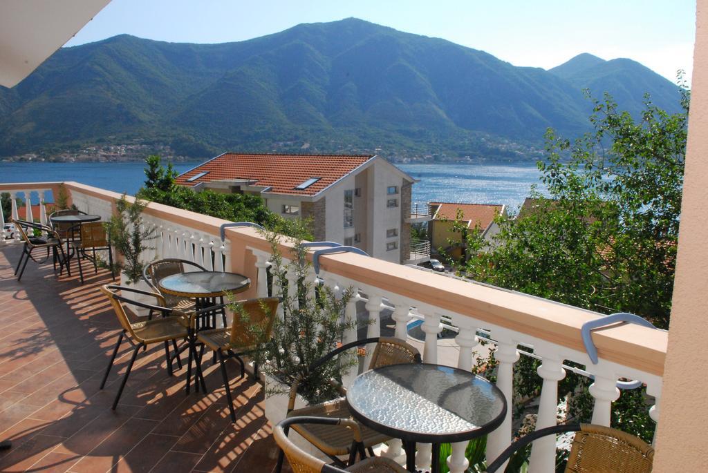 Apartments Blue Lagoon Kotor Rum bild