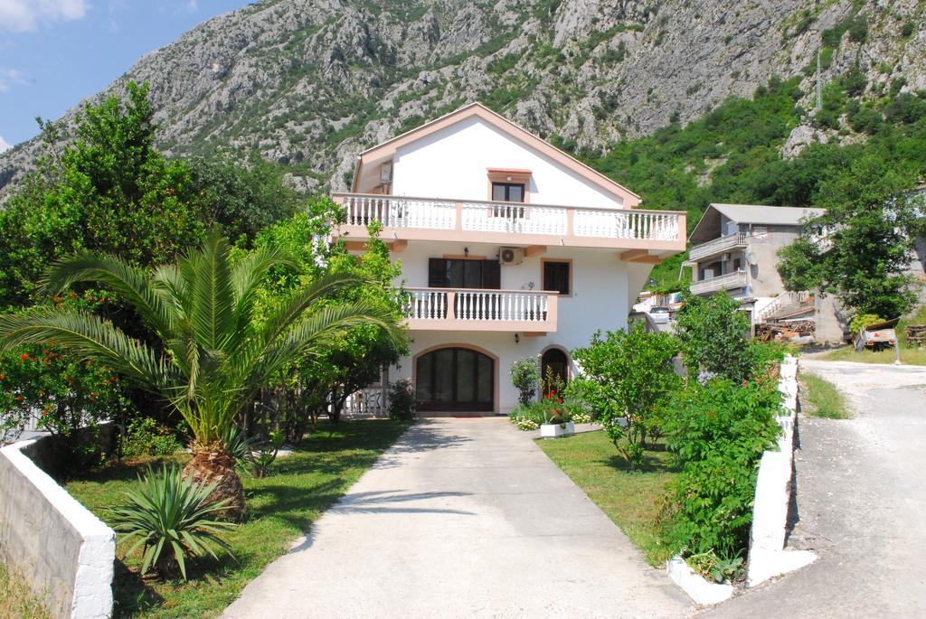 Apartments Blue Lagoon Kotor Rum bild